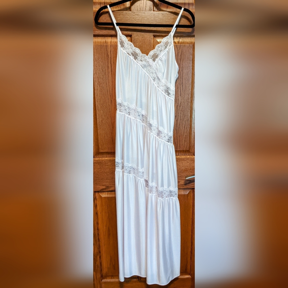 Vintage Danni New York Pink Nightgown - Size M
